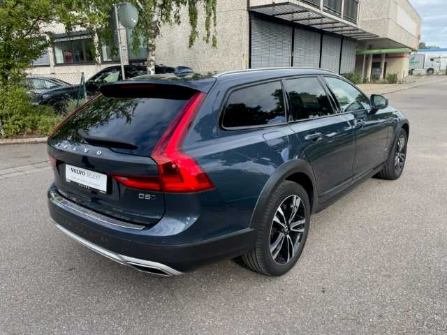 Volvo  V90 D5 AWD Automatikgetriebe (173kW/235PS) Cross Country Pro